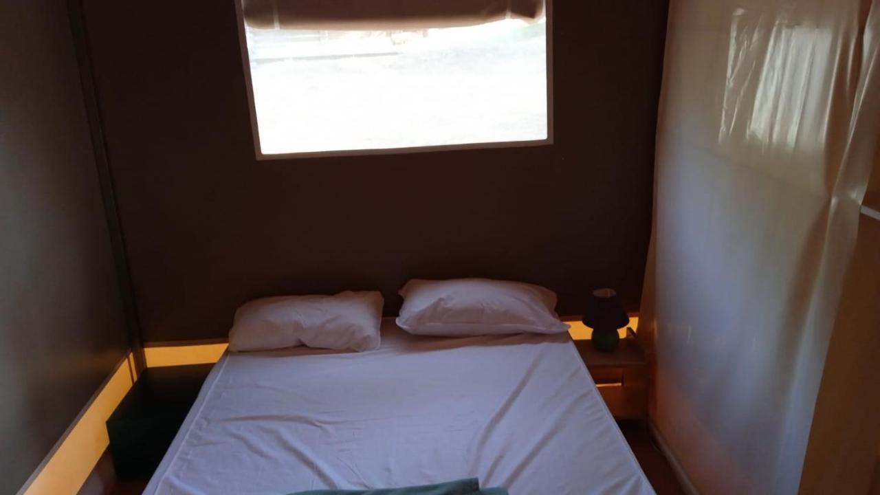 Hebergements Camping "Les Pieds Dans L'Eau" Crozon Luaran gambar