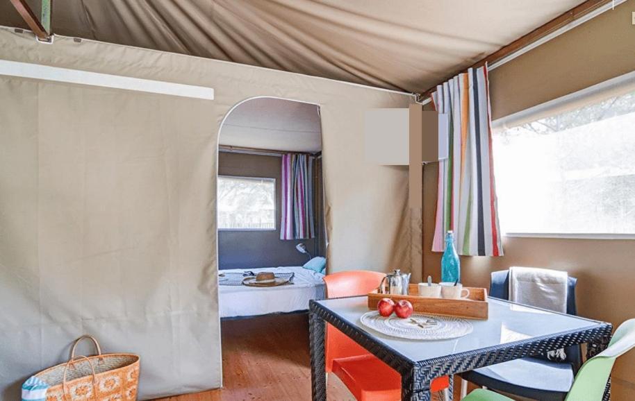 Hebergements Camping "Les Pieds Dans L'Eau" Crozon Luaran gambar