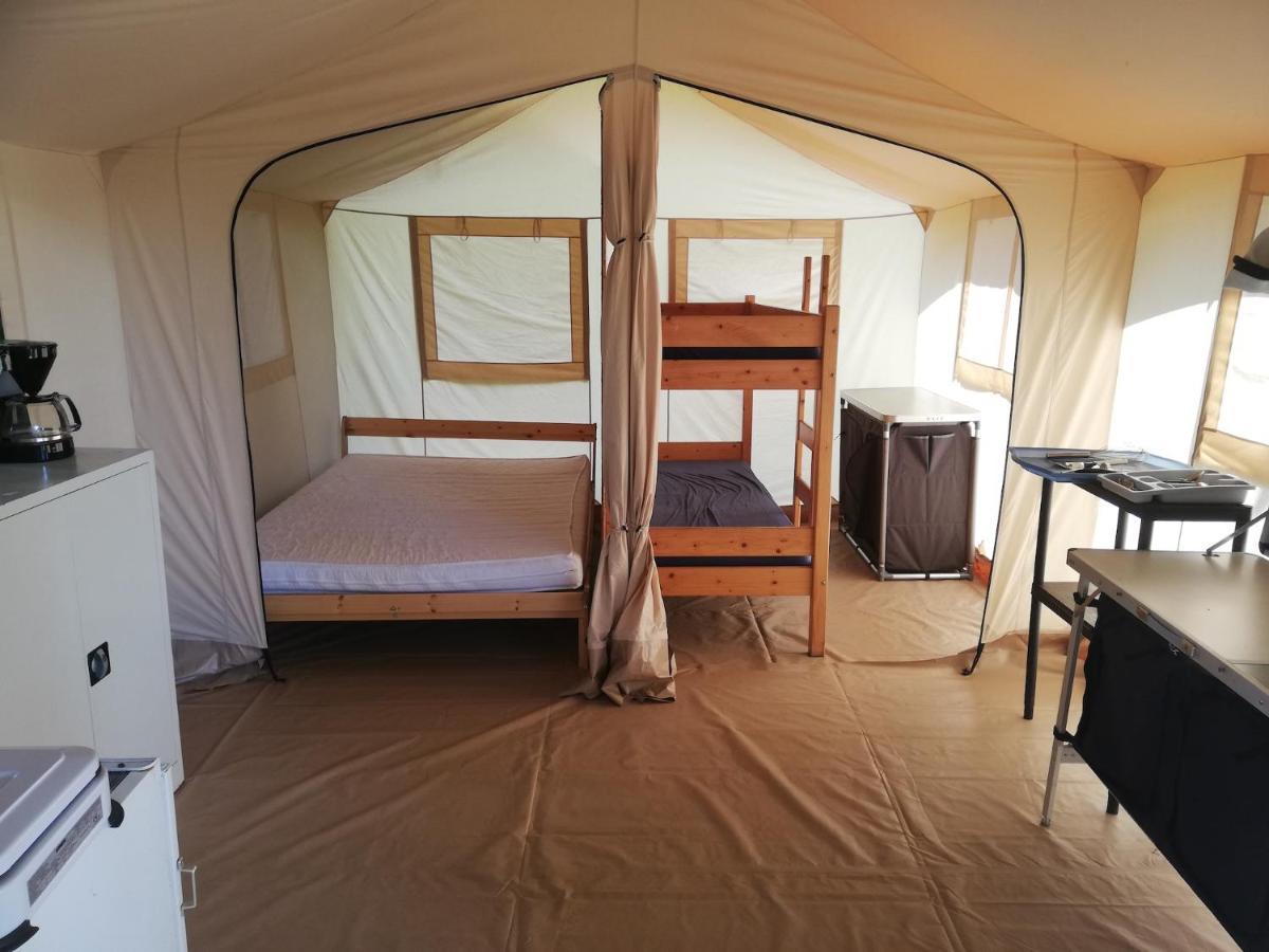 Hebergements Camping "Les Pieds Dans L'Eau" Crozon Luaran gambar