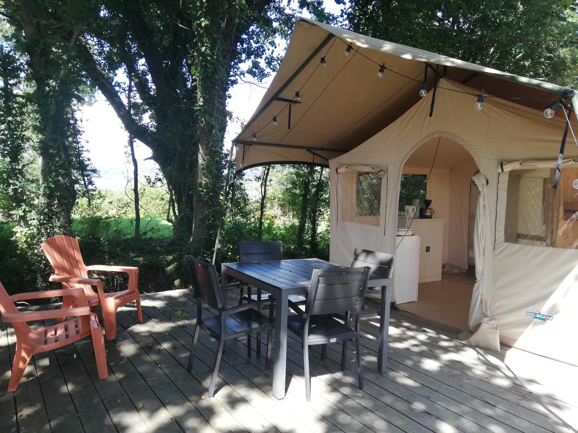 Hebergements Camping "Les Pieds Dans L'Eau" Crozon Luaran gambar